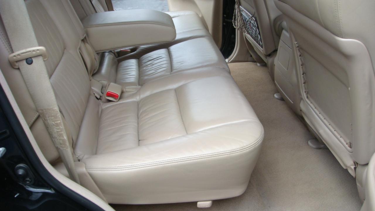 Toyota Land Cruiser 4WD 1999