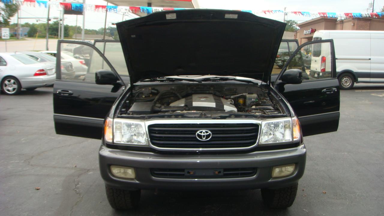 Toyota Land Cruiser 4WD 1999