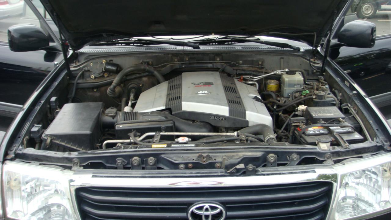 Toyota Land Cruiser 4WD 1999