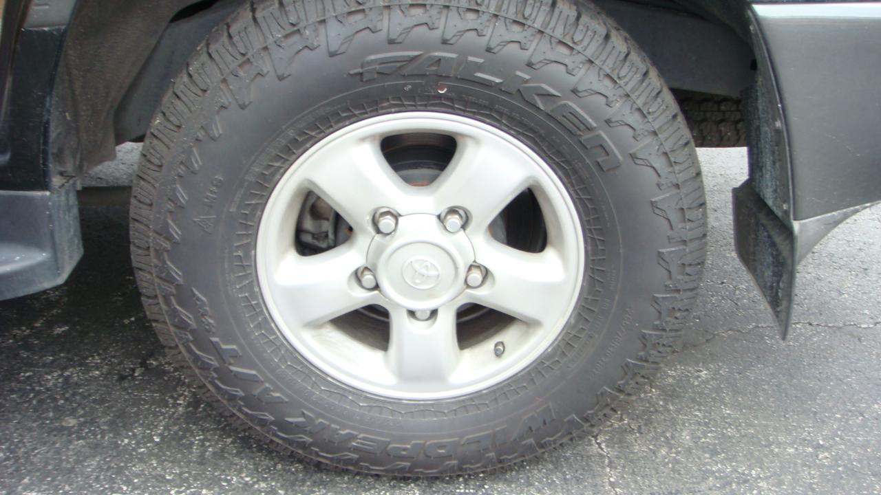 Toyota Land Cruiser 4WD 1999