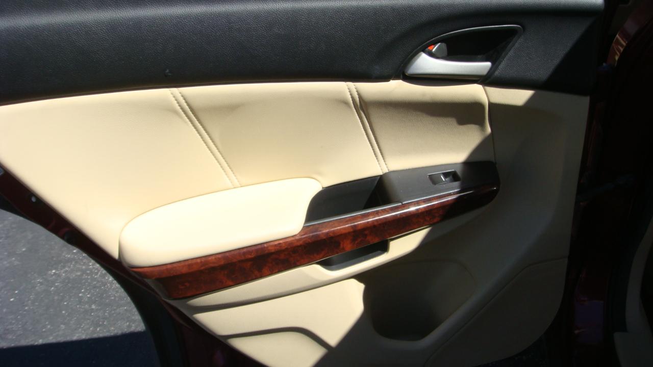 Honda Accord Crosstour EX-L 4WD 5-Spd AT 2010