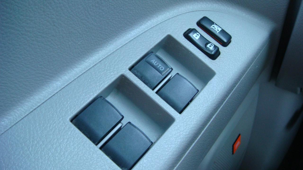 Toyota Highlander Limited 4WD 2012