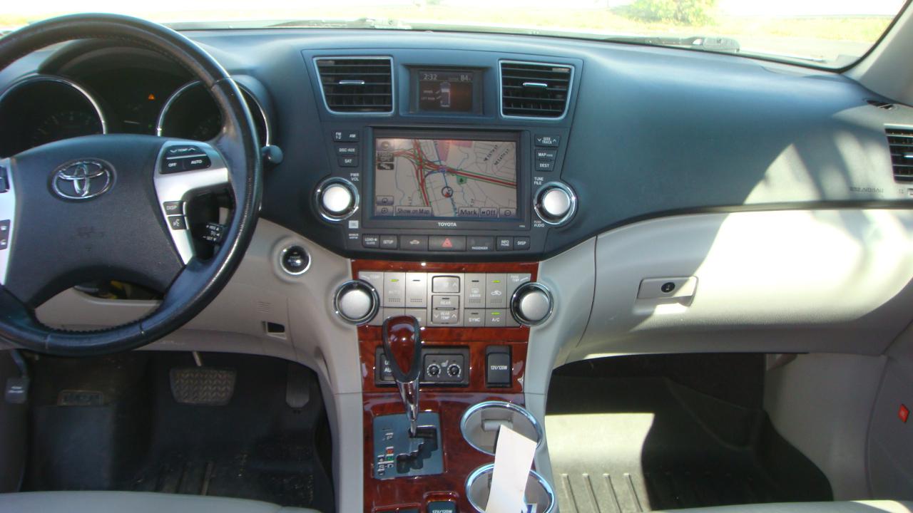 Toyota Highlander Limited 4WD 2012