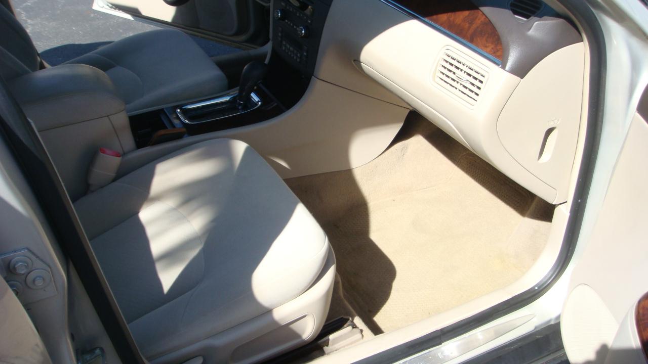 Buick LaCrosse CX 2008