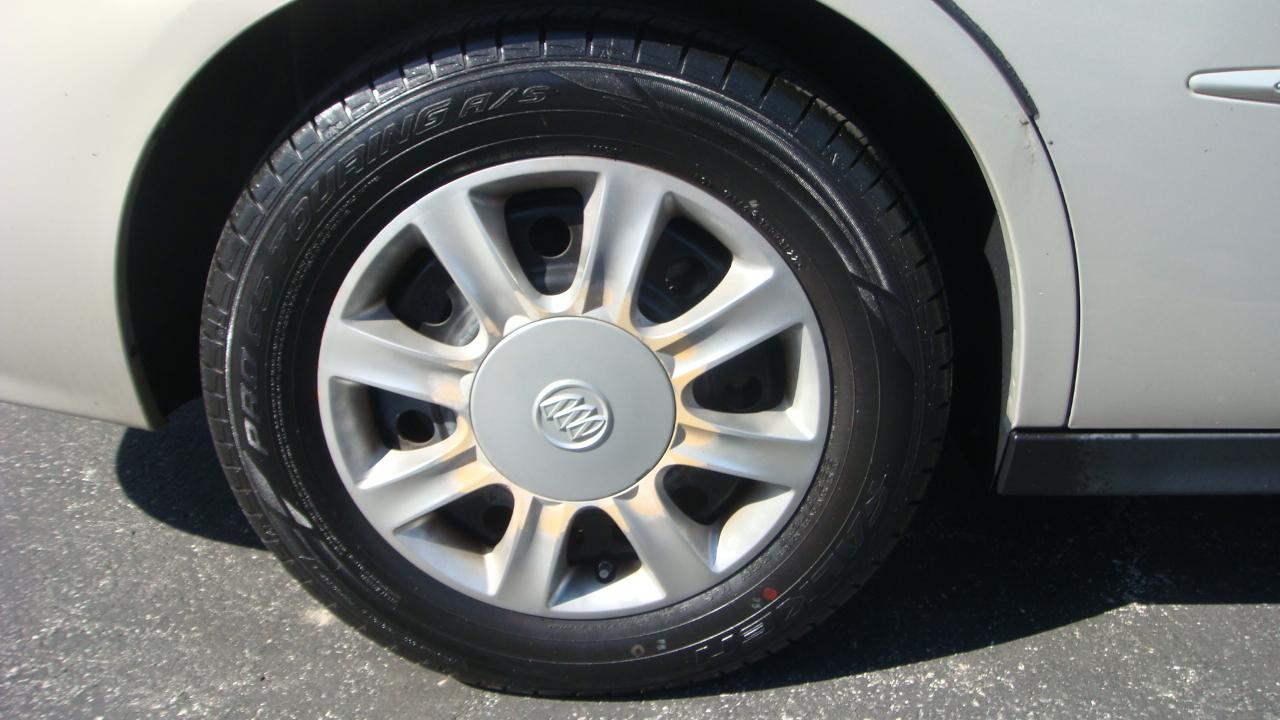 Buick LaCrosse CX 2008