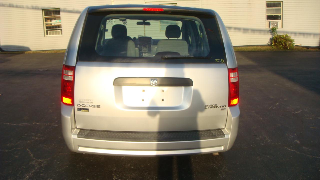 Dodge Grand Caravan SE 2010