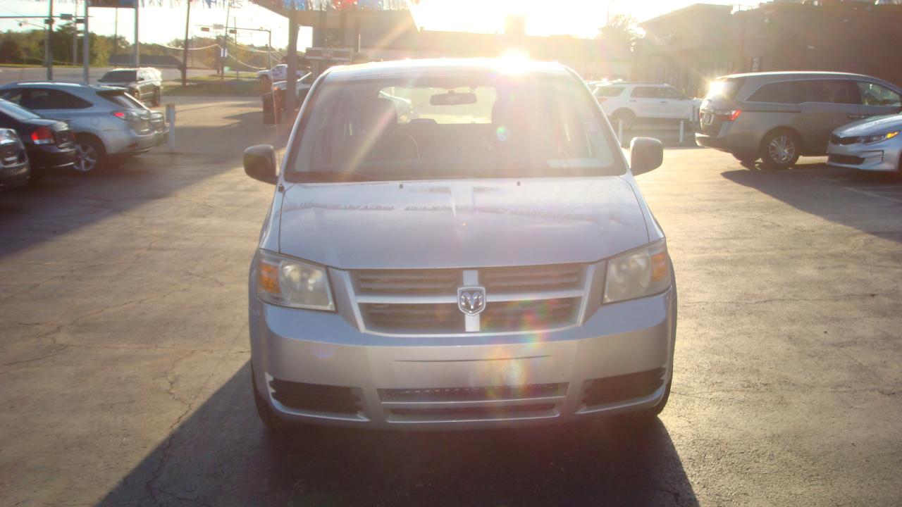 Dodge Grand Caravan SE 2010