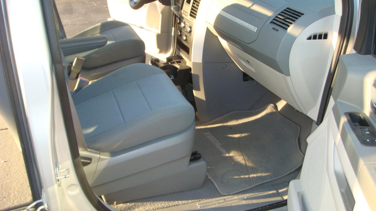 Dodge Grand Caravan SE 2010