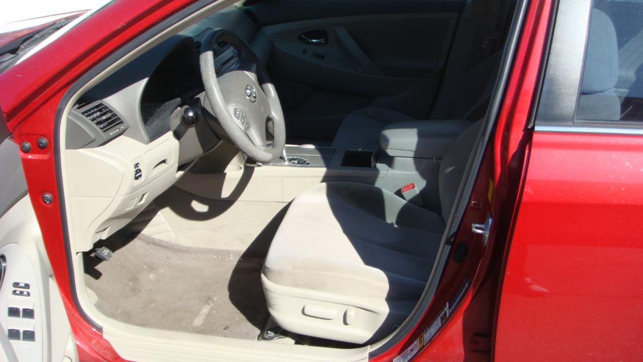 Toyota Camry LE 2011