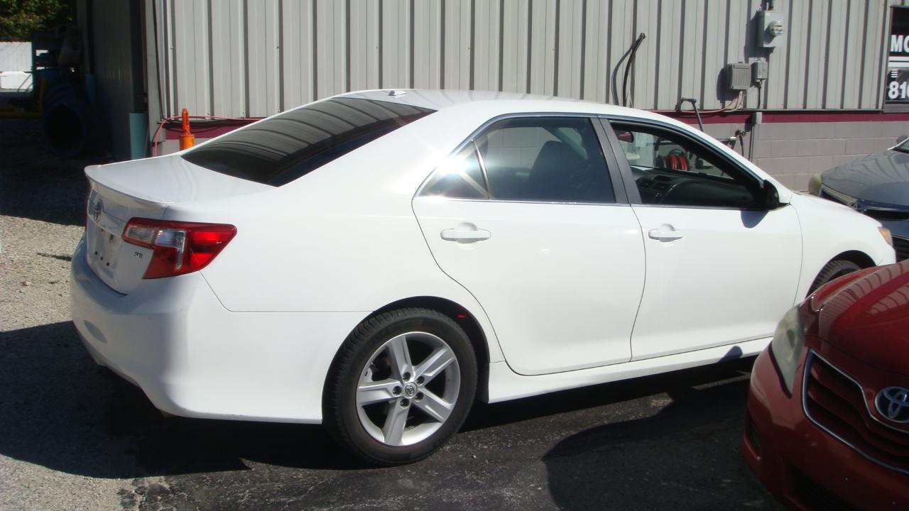 Toyota Camry SE 2013