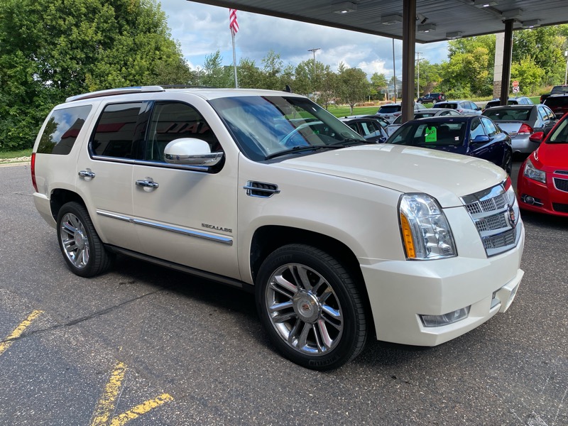 2013 Cadillac Escalade Platinum photo 3