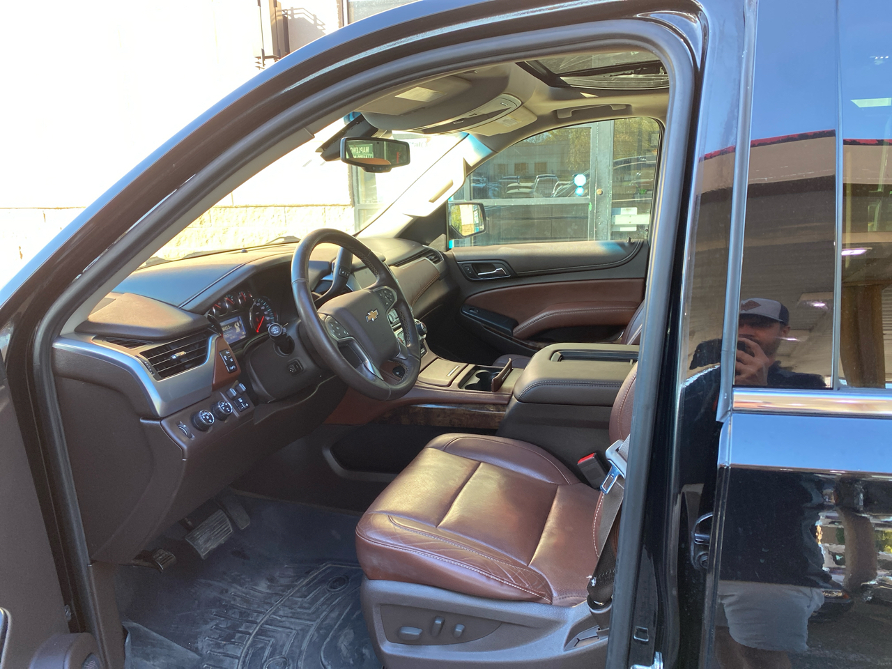 2015 Chevrolet Tahoe LTZ photo 4