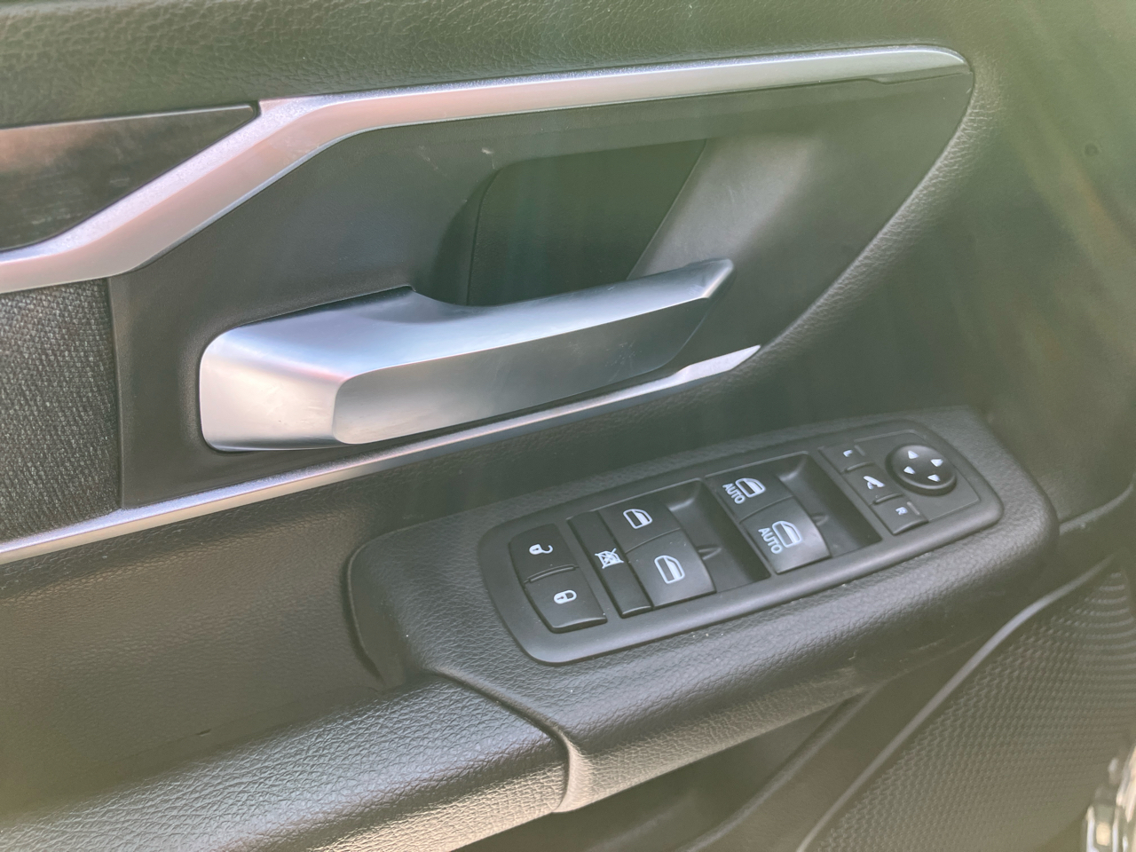 RAM 1500 Big Horn Crew Cab SWB 4WD 2019