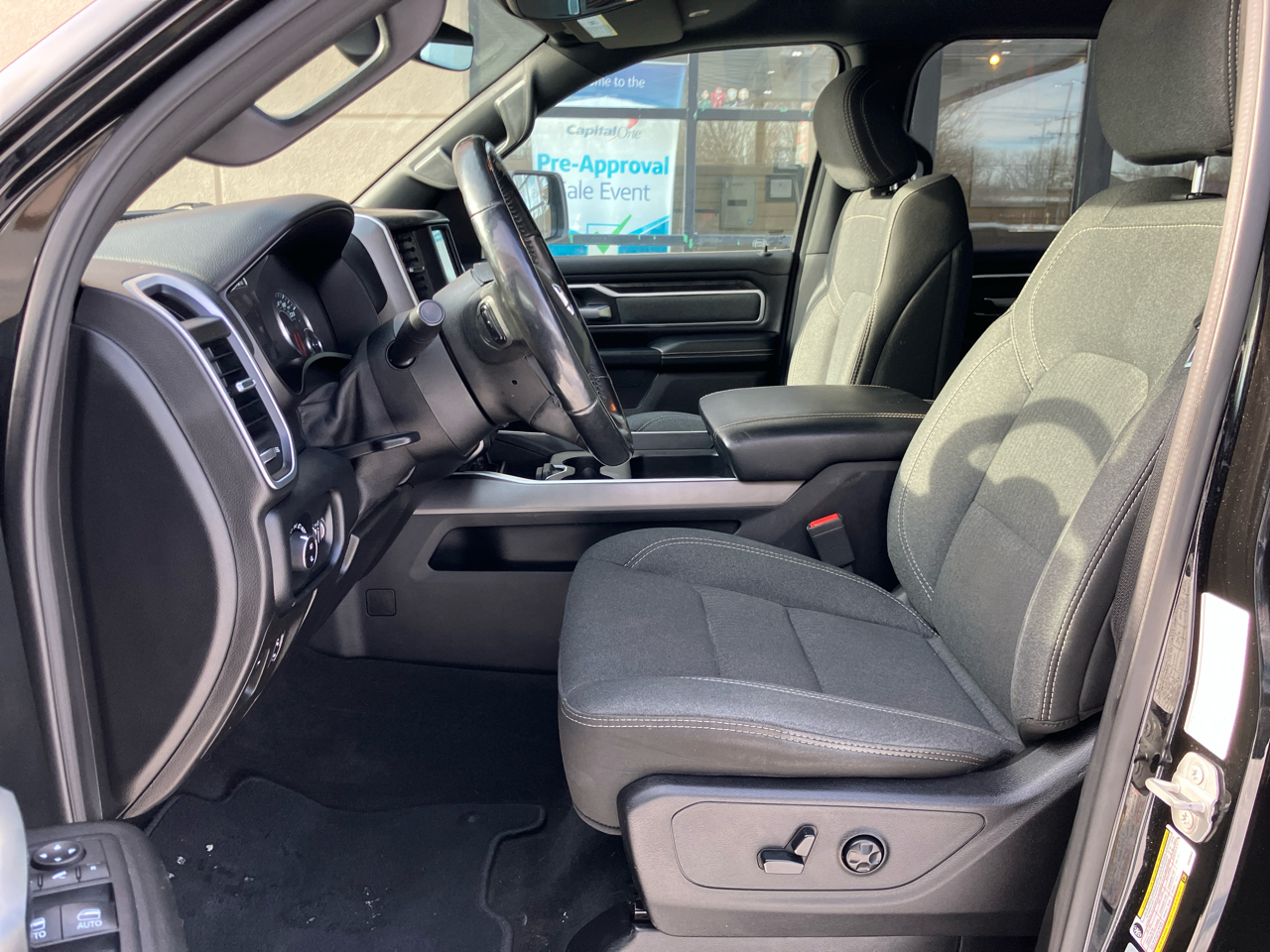 RAM 1500 Big Horn Crew Cab SWB 4WD 2019