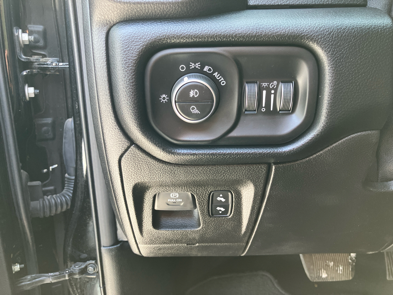 RAM 1500 Big Horn Crew Cab SWB 4WD 2019