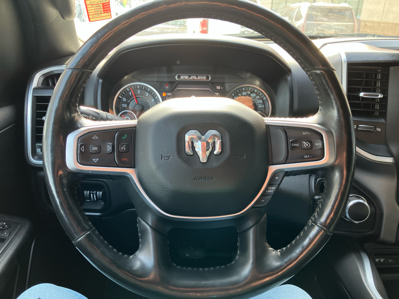 RAM 1500 Big Horn Crew Cab SWB 4WD 2019