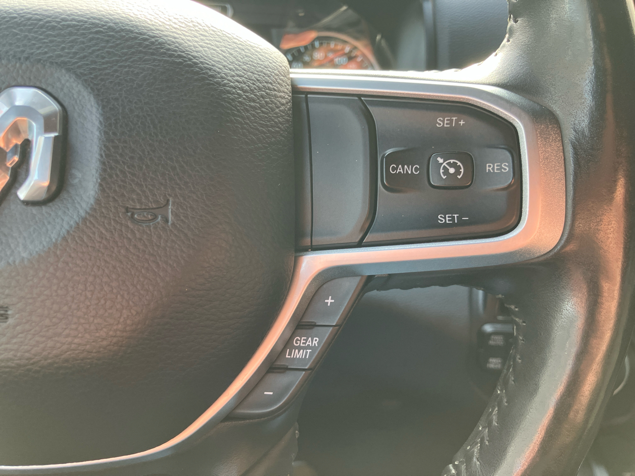 RAM 1500 Big Horn Crew Cab SWB 4WD 2019