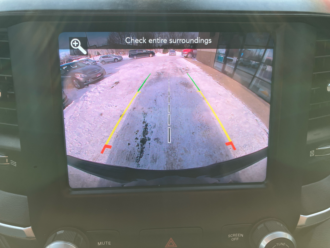 RAM 1500 Big Horn Crew Cab SWB 4WD 2019