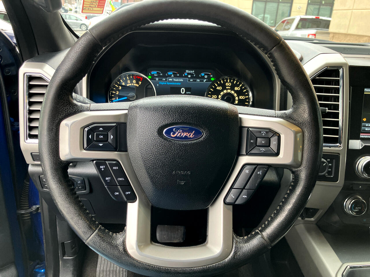 Ford F-150 Lariat 4WD SuperCrew 6.5' Box 2015