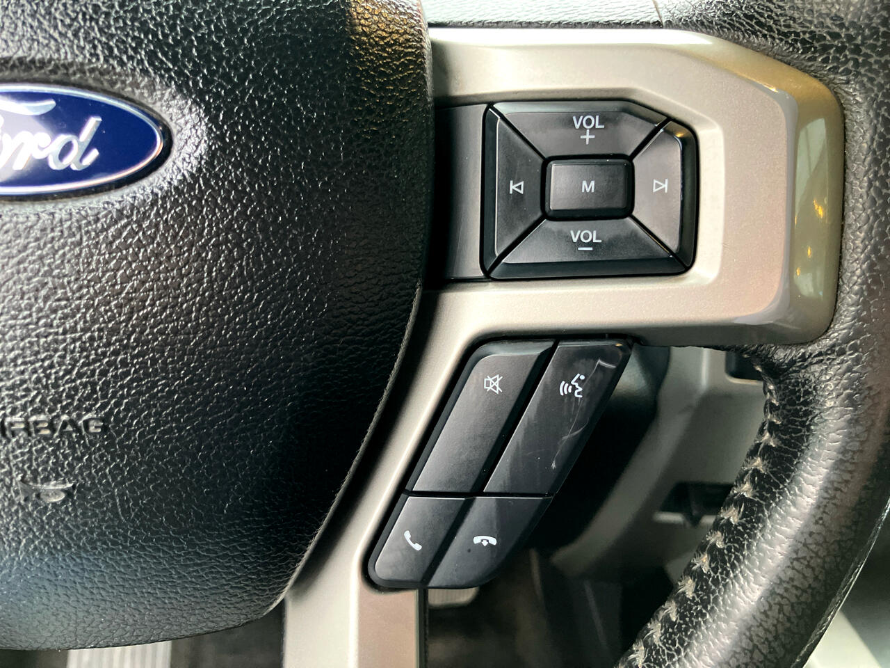 Ford F-150 Lariat 4WD SuperCrew 6.5' Box 2015