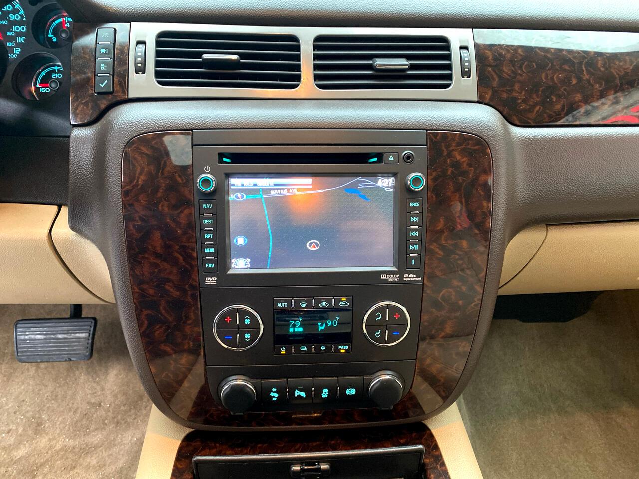 GMC Sierra 3500HD Denali Crew Cab SRW 4WD 2014