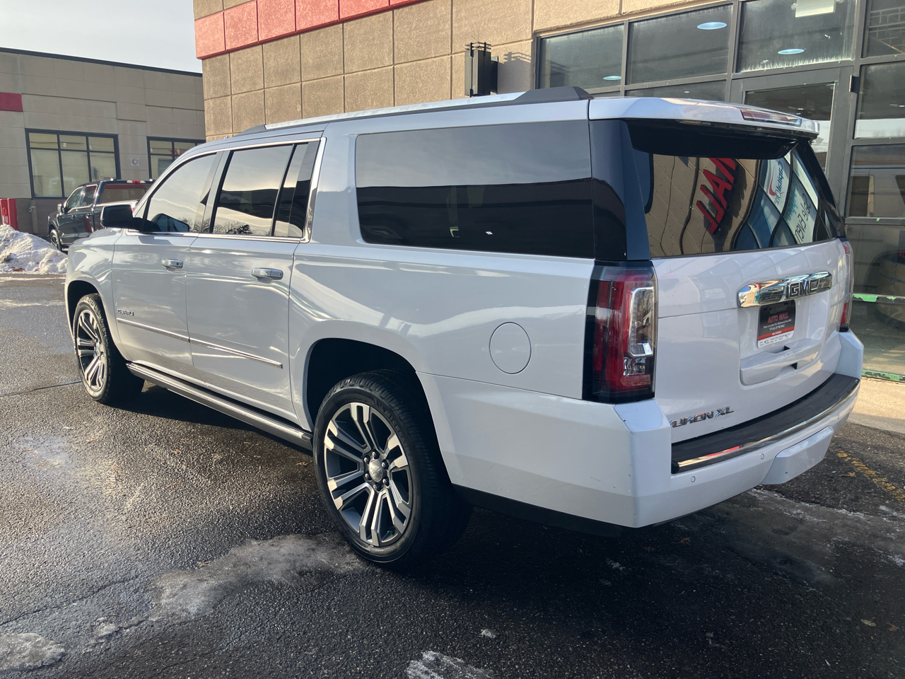 GMC Yukon XL Denali 4WD 2020
