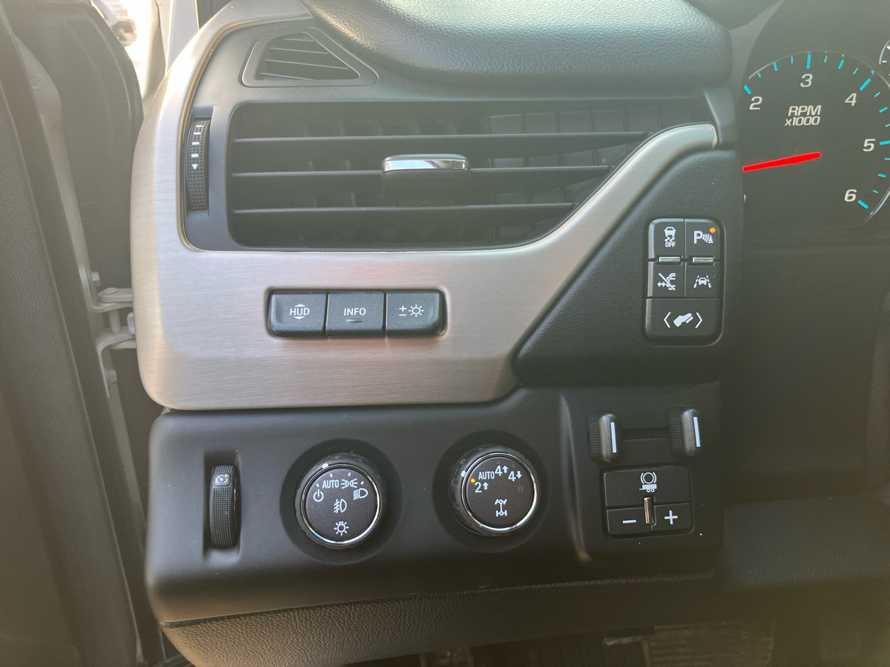 GMC Yukon XL Denali 4WD 2020