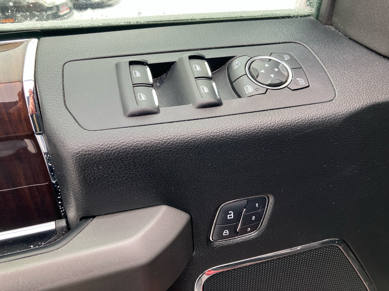 Ford F-150 Platinum 4WD SuperCrew 6.5' Box 2015