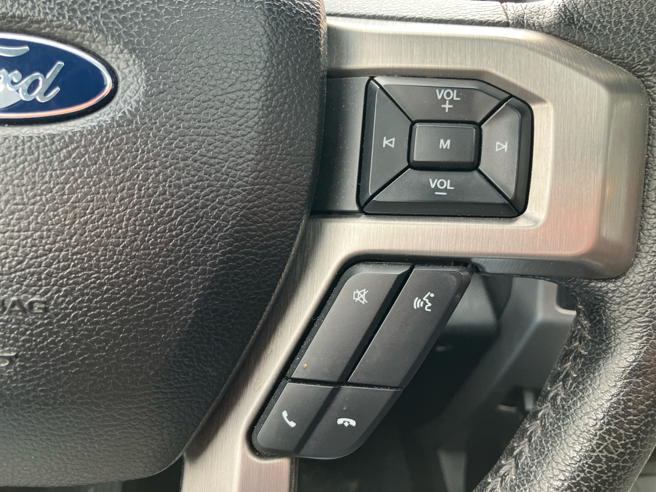 Ford F-150 Platinum 4WD SuperCrew 6.5' Box 2015