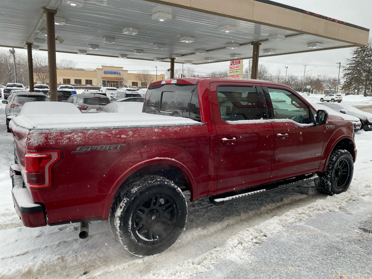 Ford F-150 4WD SuperCrew 145" Lariat 2017