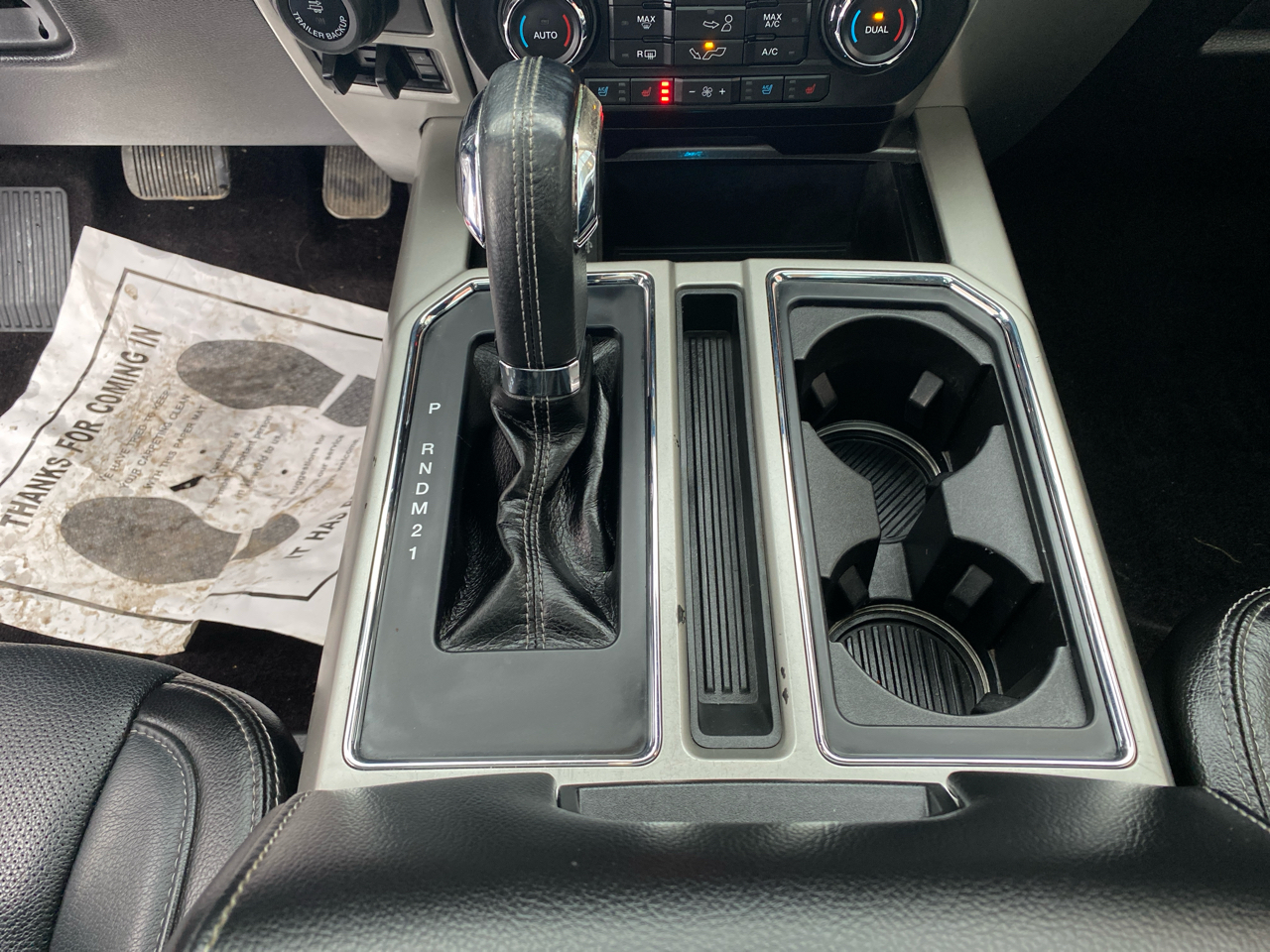 Ford F-150 4WD SuperCrew 145" Lariat 2017