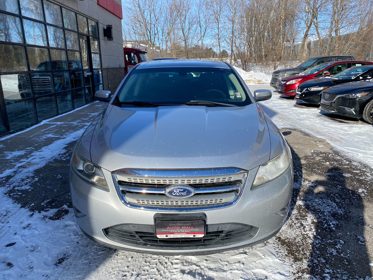 Ford Taurus SEL FWD 2011