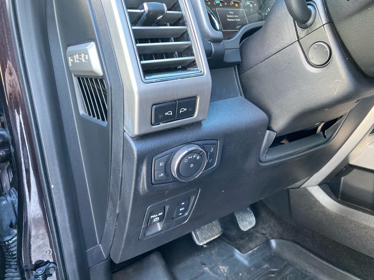 Ford F-150 Platinum SuperCrew 4WD 2018