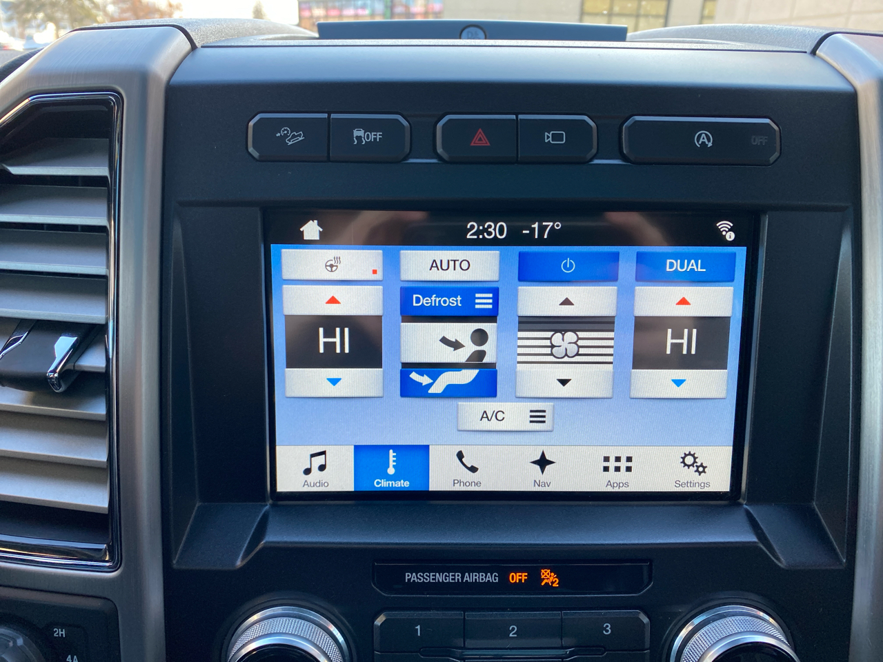 Ford F-150 Platinum SuperCrew 4WD 2018