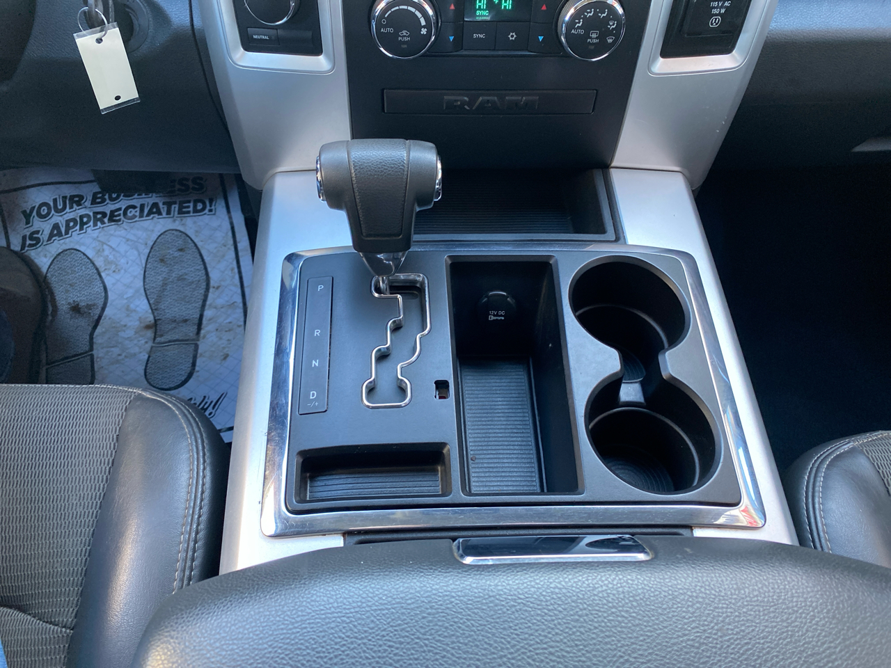 RAM 1500 Sport Quad Cab 4WD 2012