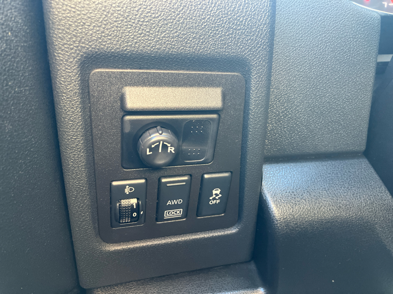 Nissan Rogue SL AWD 2012