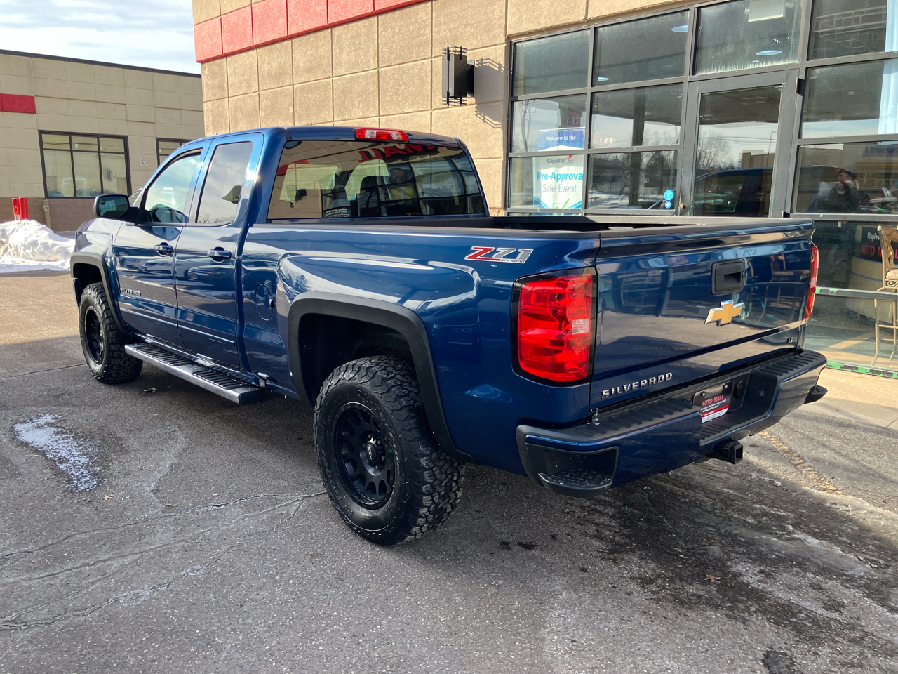 Chevrolet Silverado 1500 Z71 Ext Cab 4WD 4D 2016