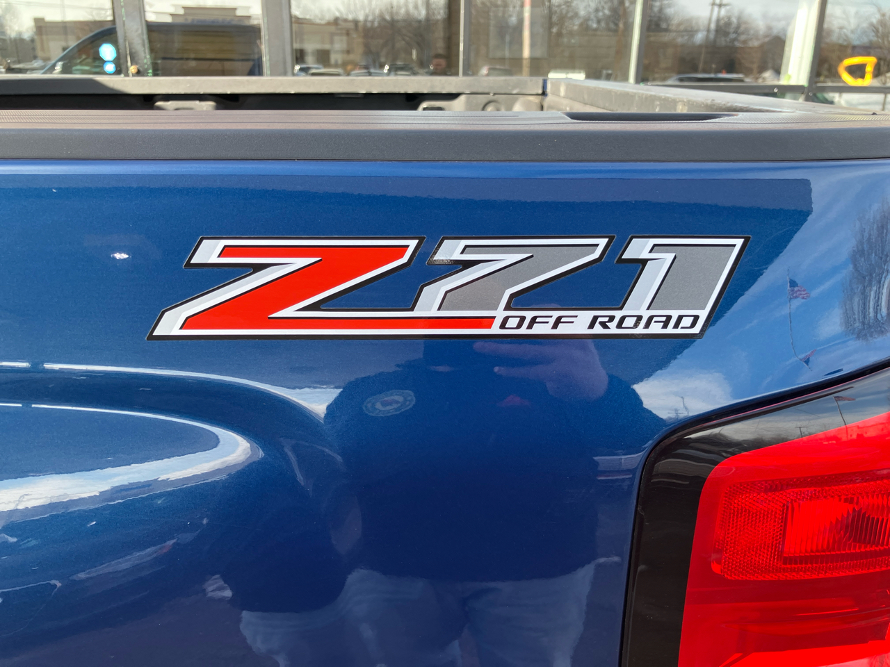 Chevrolet Silverado 1500 Z71 Ext Cab 4WD 4D 2016