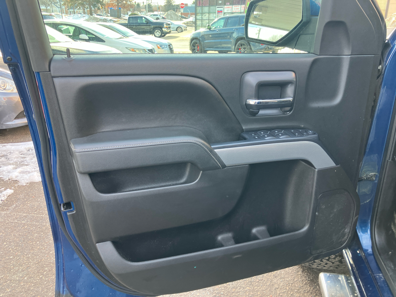 Chevrolet Silverado 1500 Z71 Ext Cab 4WD 4D 2016