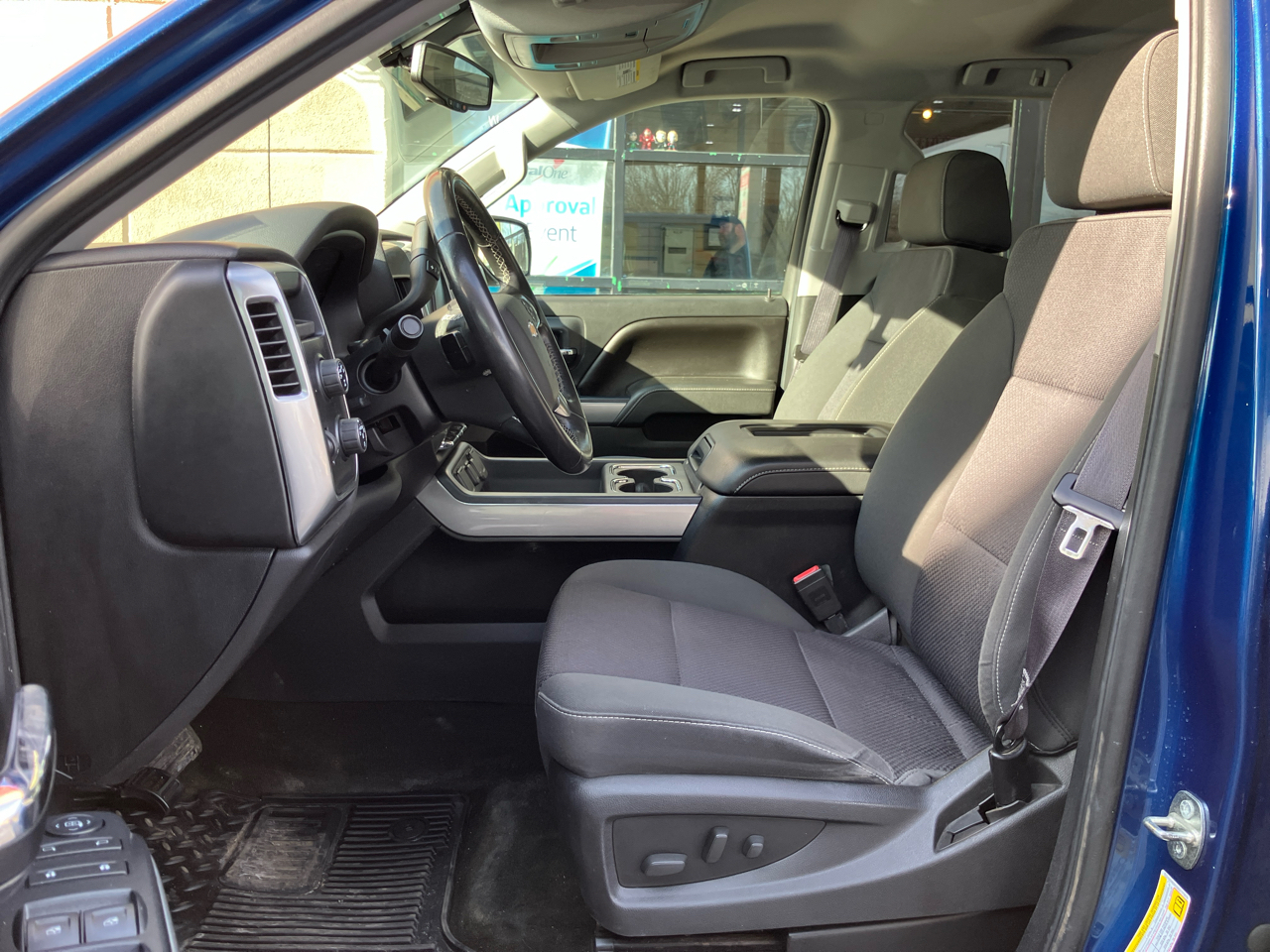 Chevrolet Silverado 1500 Z71 Ext Cab 4WD 4D 2016