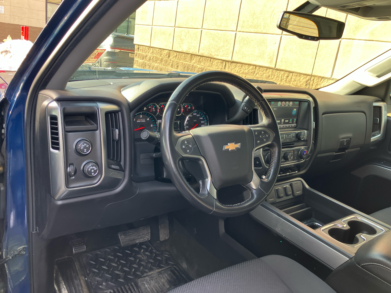Chevrolet Silverado 1500 Z71 Ext Cab 4WD 4D 2016