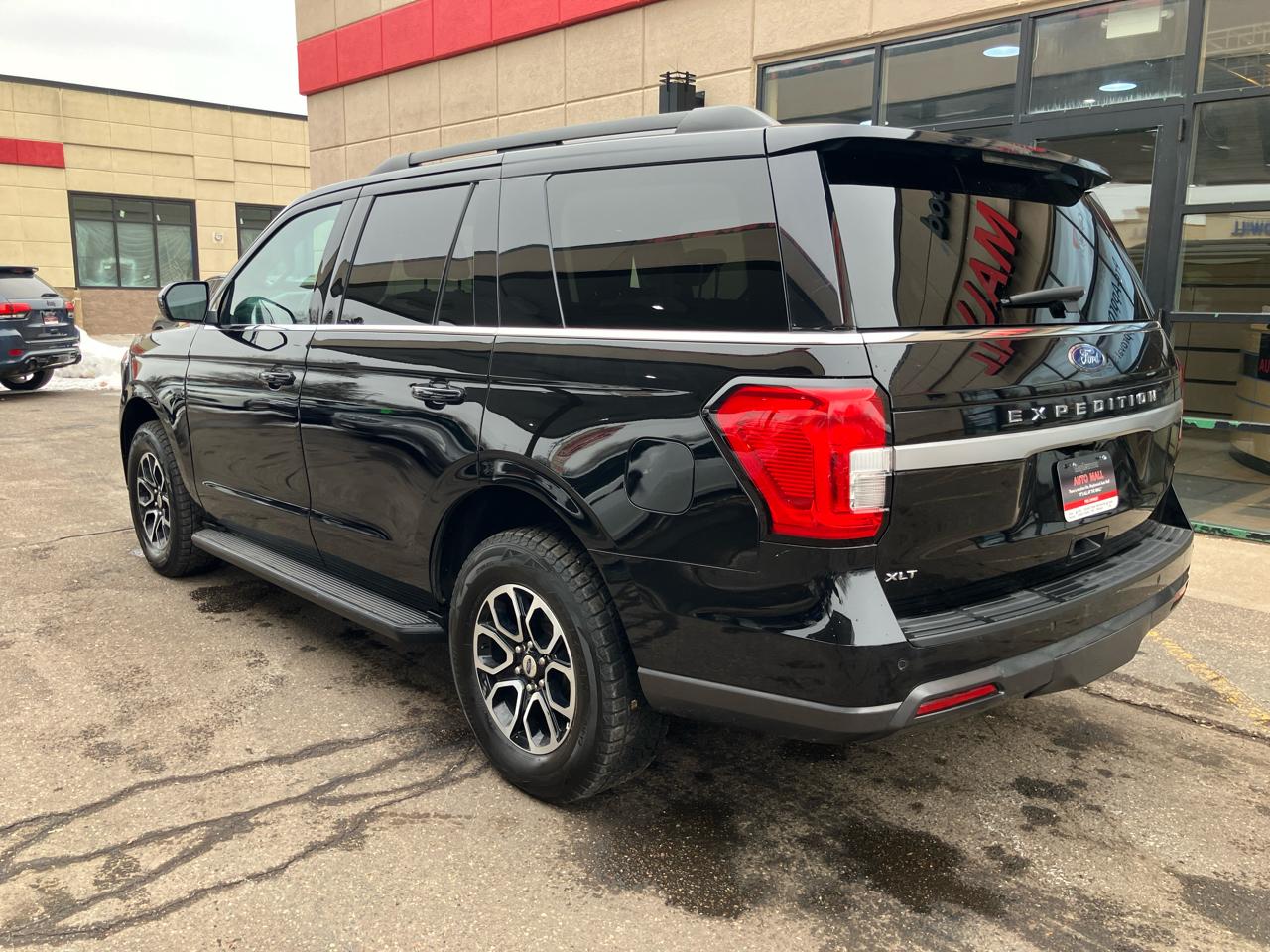 Ford Expedition XLT 4WD 2022