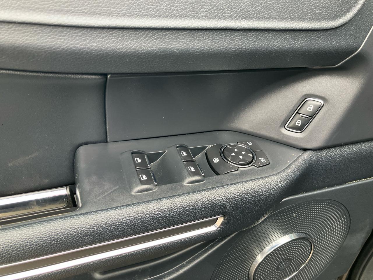 Ford Expedition XLT 4WD 2022