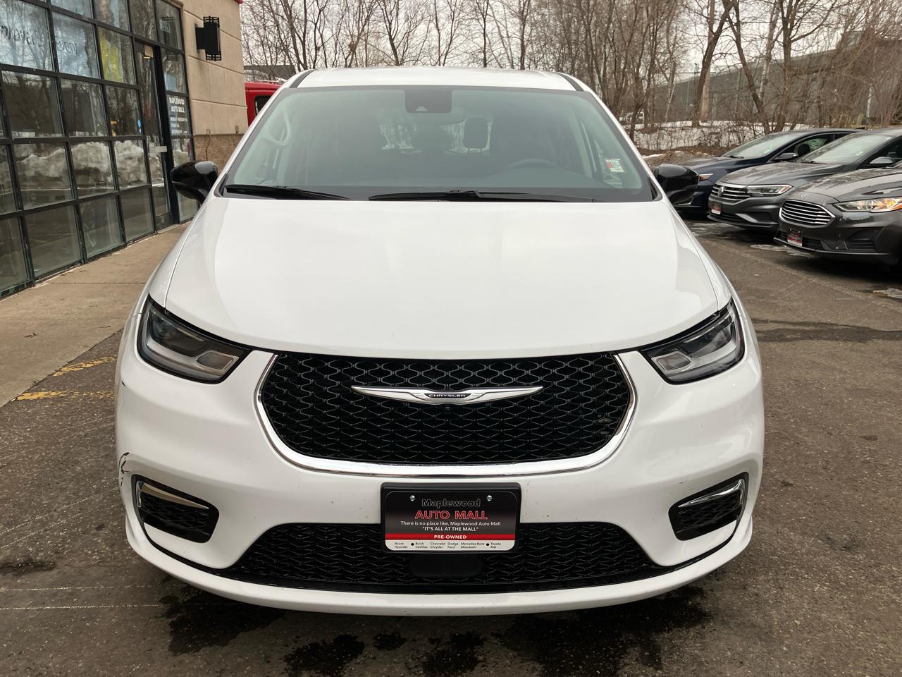 Chrysler Pacifica Touring L 2024