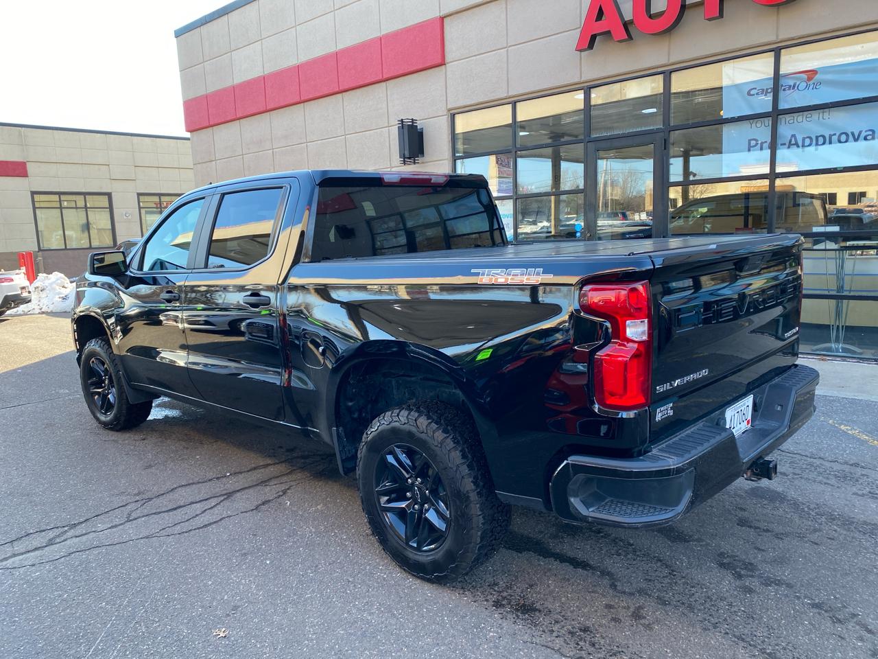 Chevrolet Silverado 1500 Limited Custom Trail Boss Crew Cab Short Box 4WD 2022