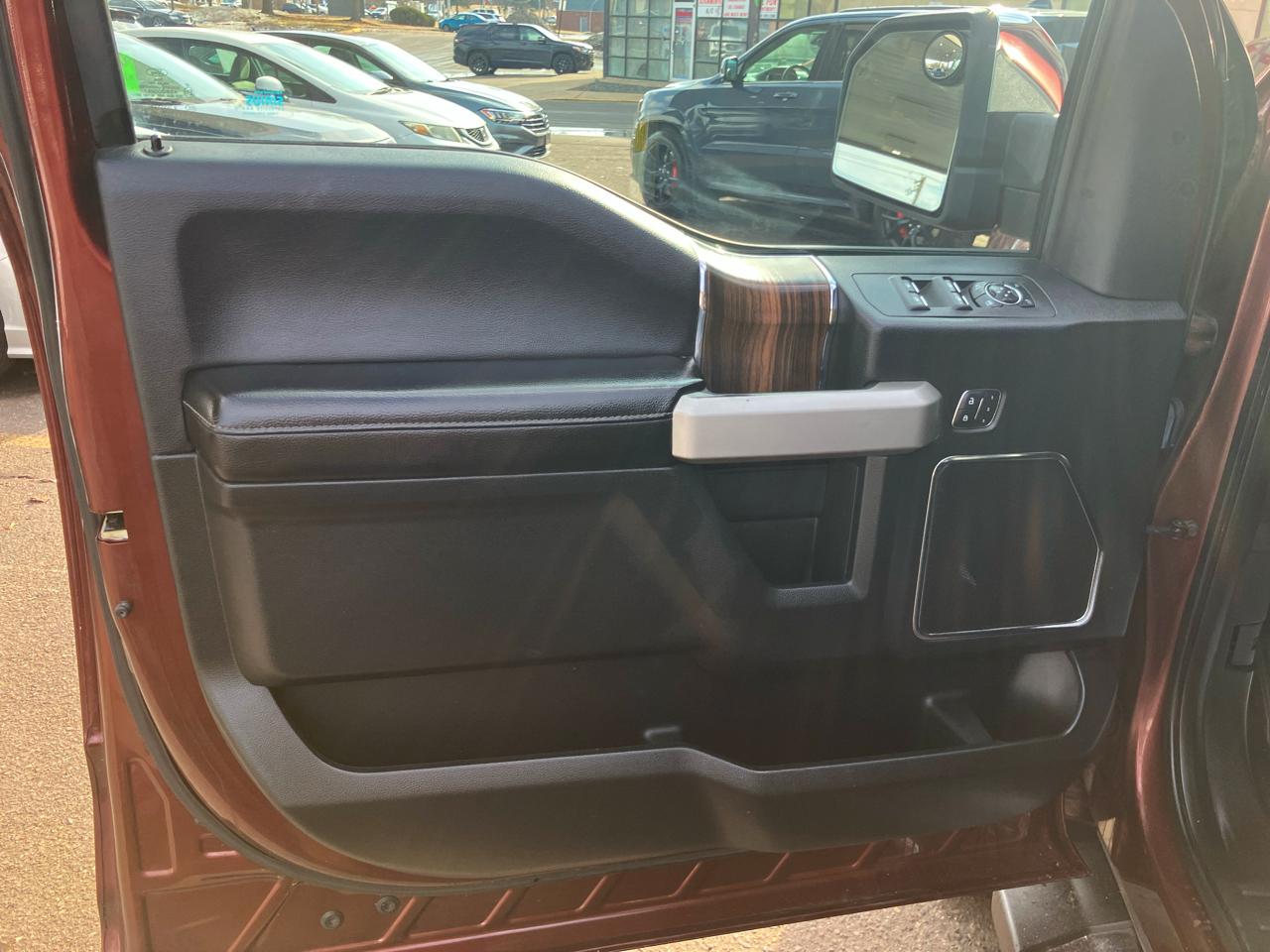 Ford F-150 Lariat SuperCrew 4WD 2016