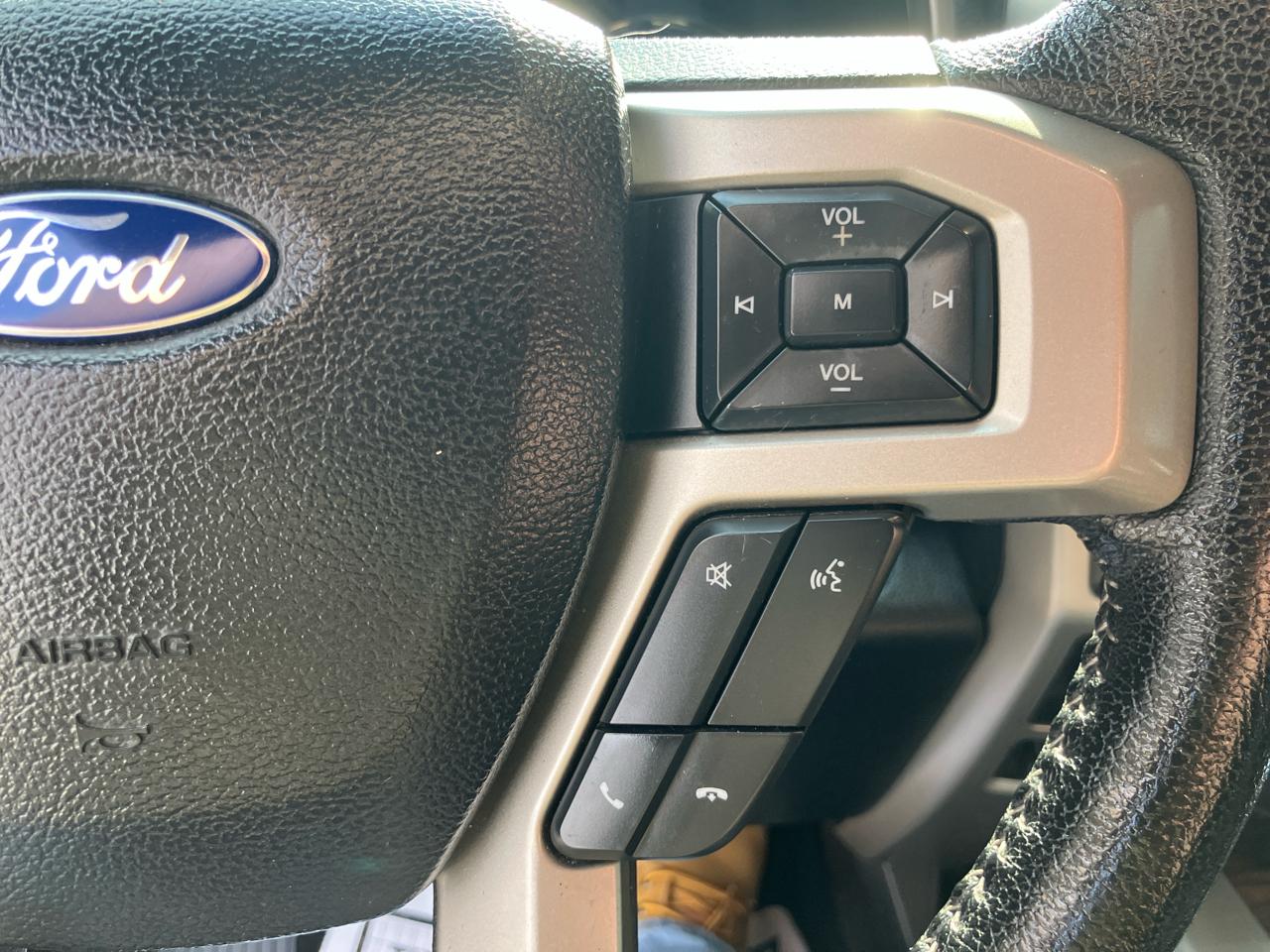 Ford F-150 Lariat SuperCrew 4WD 2016