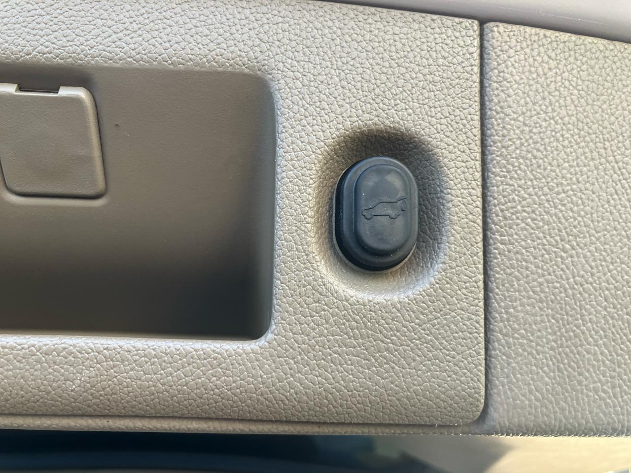 GMC Yukon SLT 4WD 2018