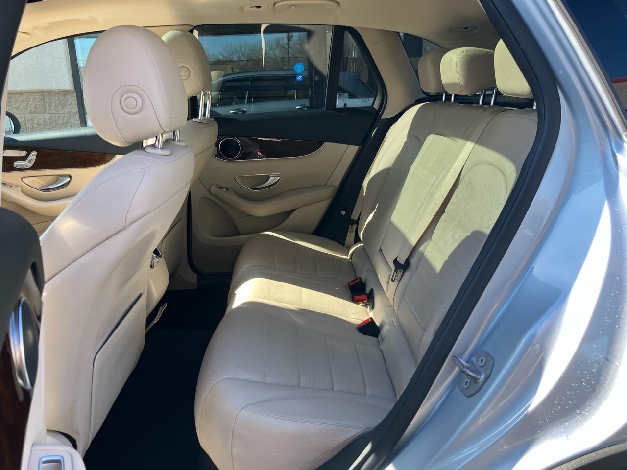 Mercedes-Benz GLC-Class GLC300 4MATIC 2016