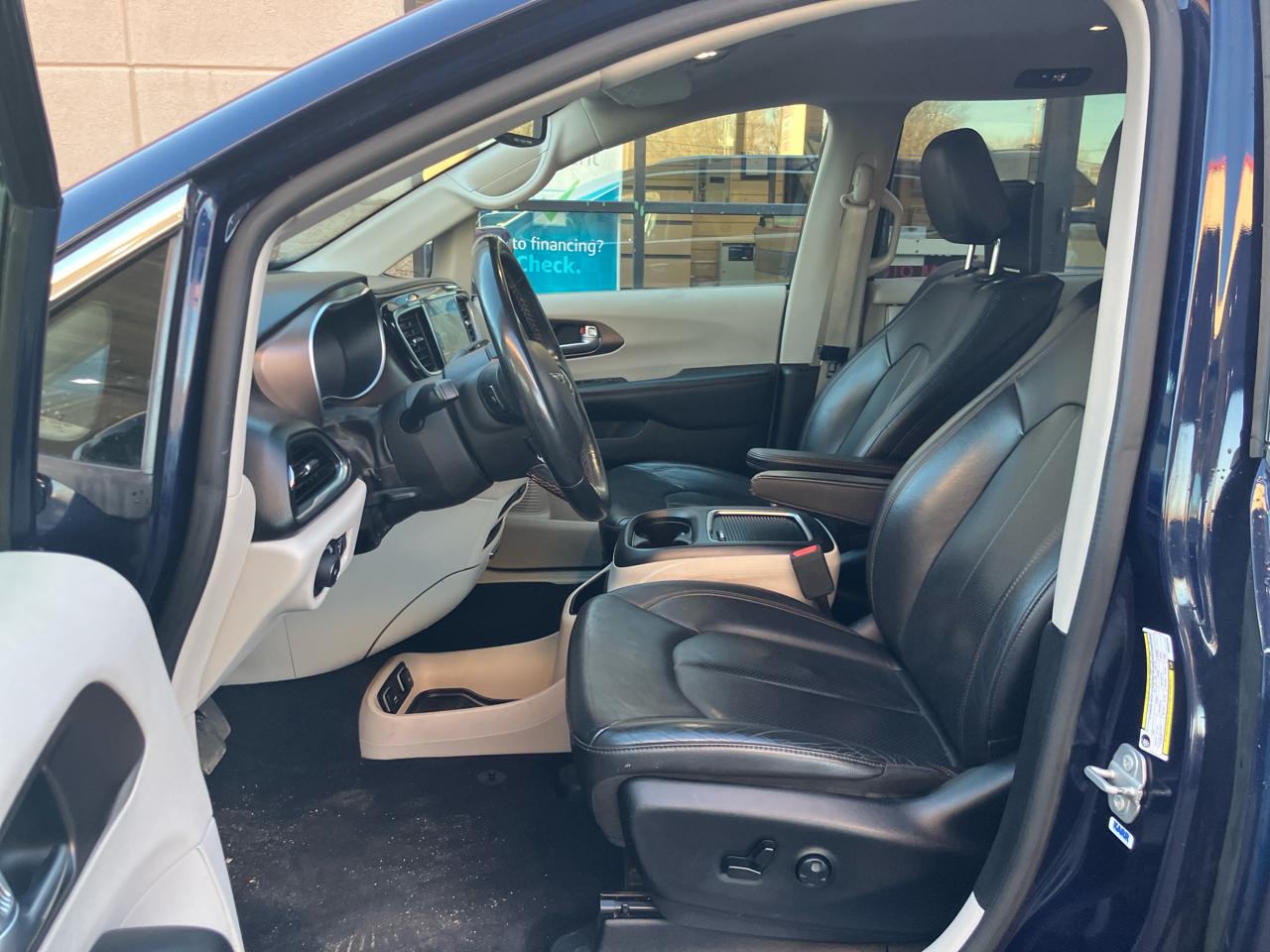 Chrysler Pacifica Touring-L Plus 2019